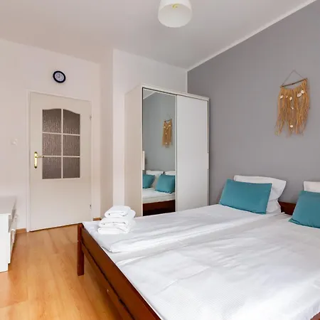 Apartamento Rajska Centre By Bookinghost Gdansk